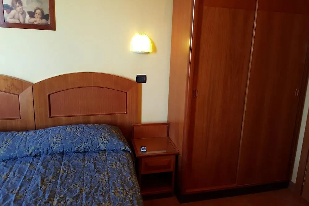 Hotel Audi Frontemare Rimini 3*,  Italy