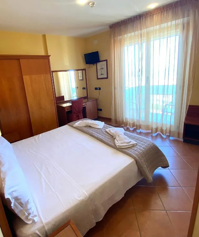 Hotel Audi Frontemare Rimini